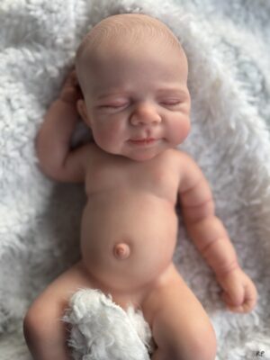 Lucas (1)